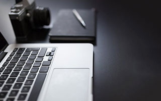 陈熠4-1陈幸同 晋级WTT总决赛女单四强